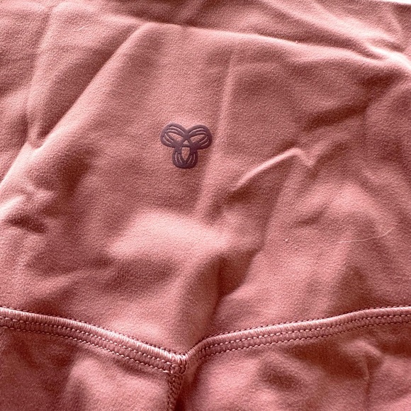 TNA Butter Atmosphere High Rise Legging size XS ashy pink - Picture 6 of 6